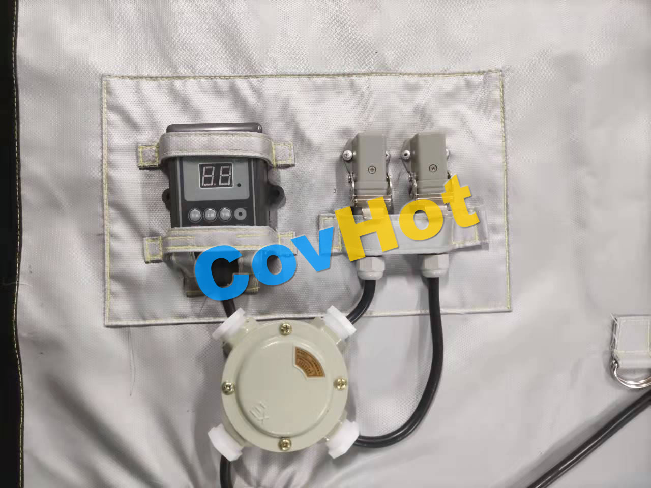 電伴熱<a href=http://www.ztjjw.com.cn/e/tags/?tagname=%E4%BF%9D%E6%B8%A9%E5%A5%97 target=_blank class=infotextkey>保溫套</a>